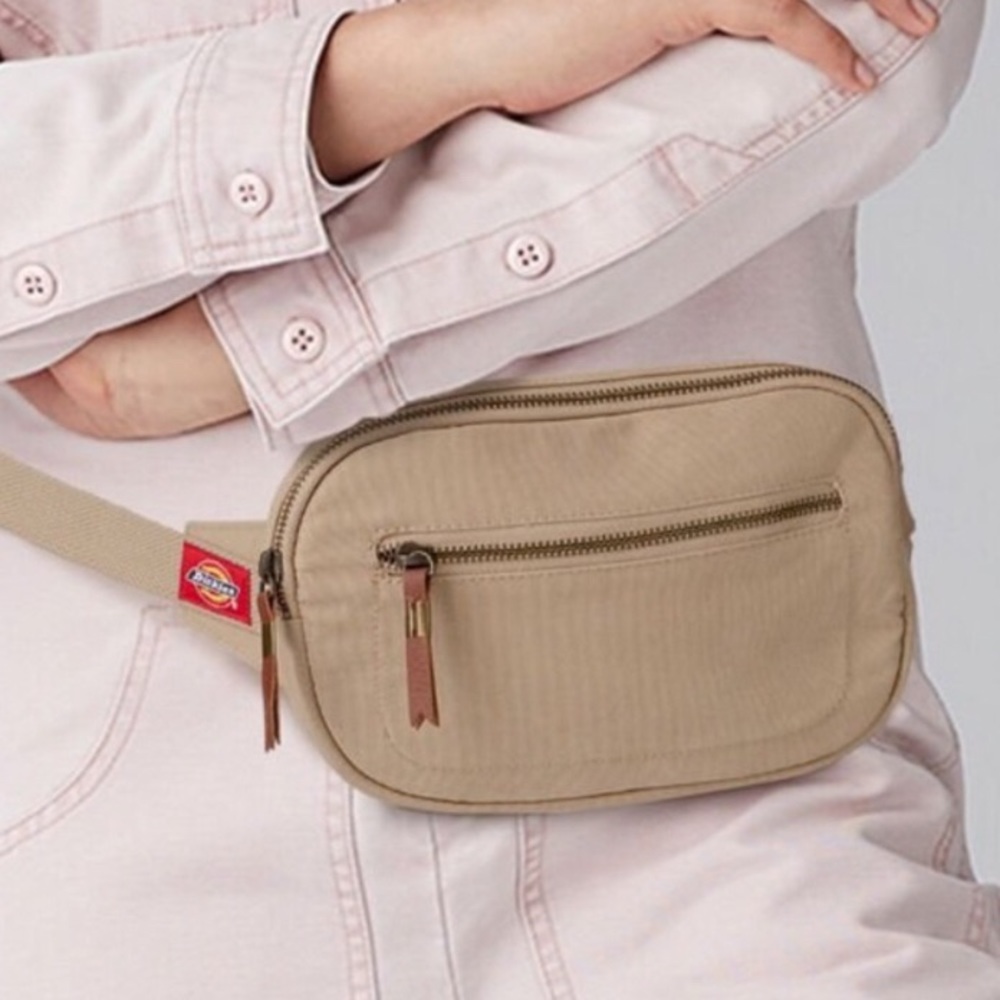 NWT Madewell x Dickies Fanny Pack! Brand new